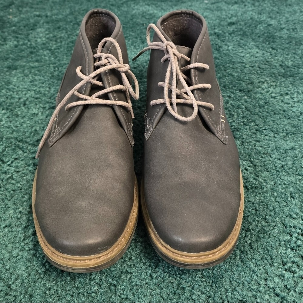 Varese Men's 10 Gobi‎ II Chukka Boots Gray Faux Leather Lace Up GQ Office Career